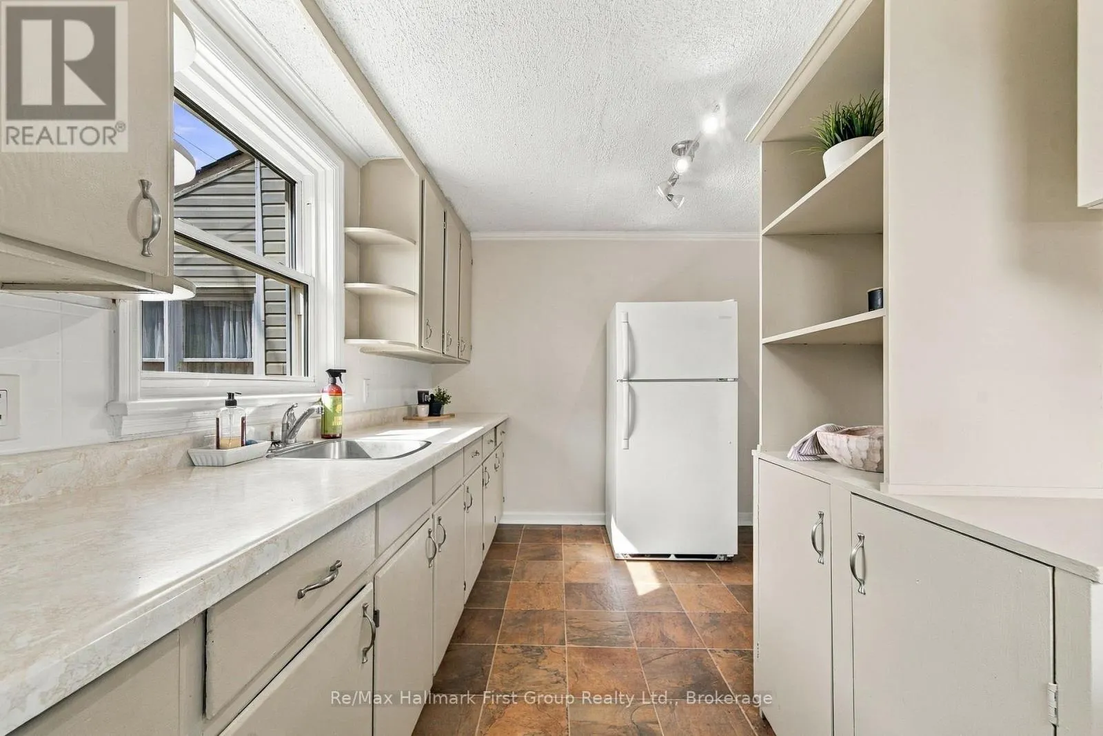 344 D'ARCY STREET