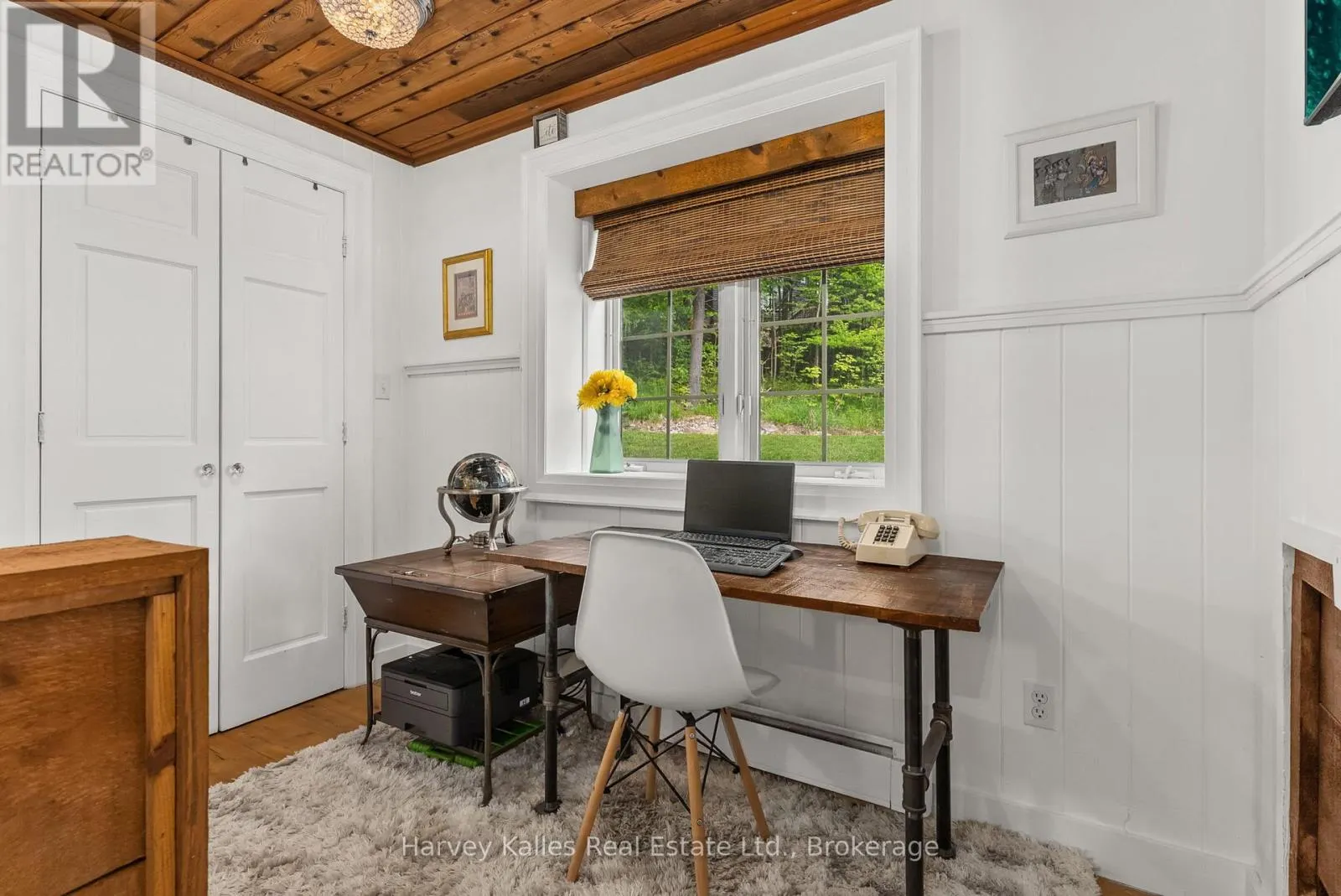 157 CHALET CRESCENT