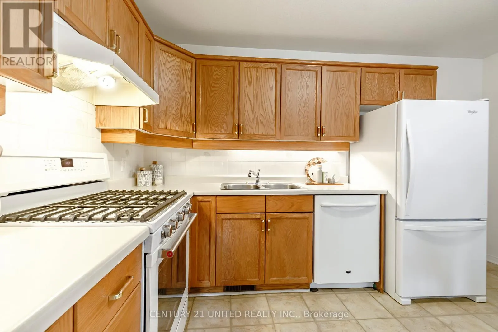 626 TRAILVIEW DRIVE