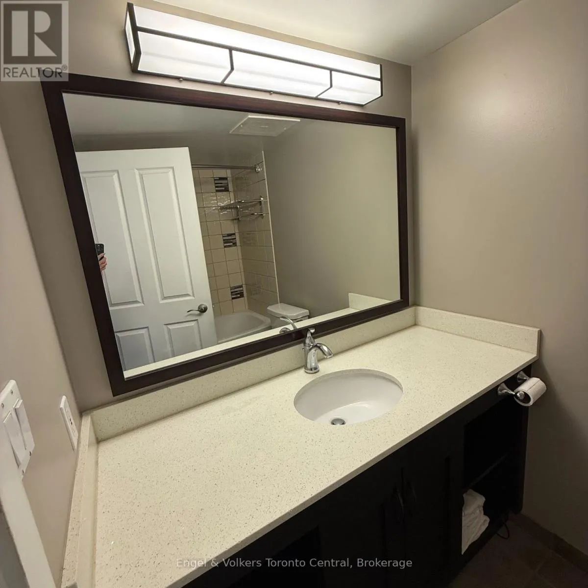 322 - 156 JOZO WEIDER BOULEVARD #322