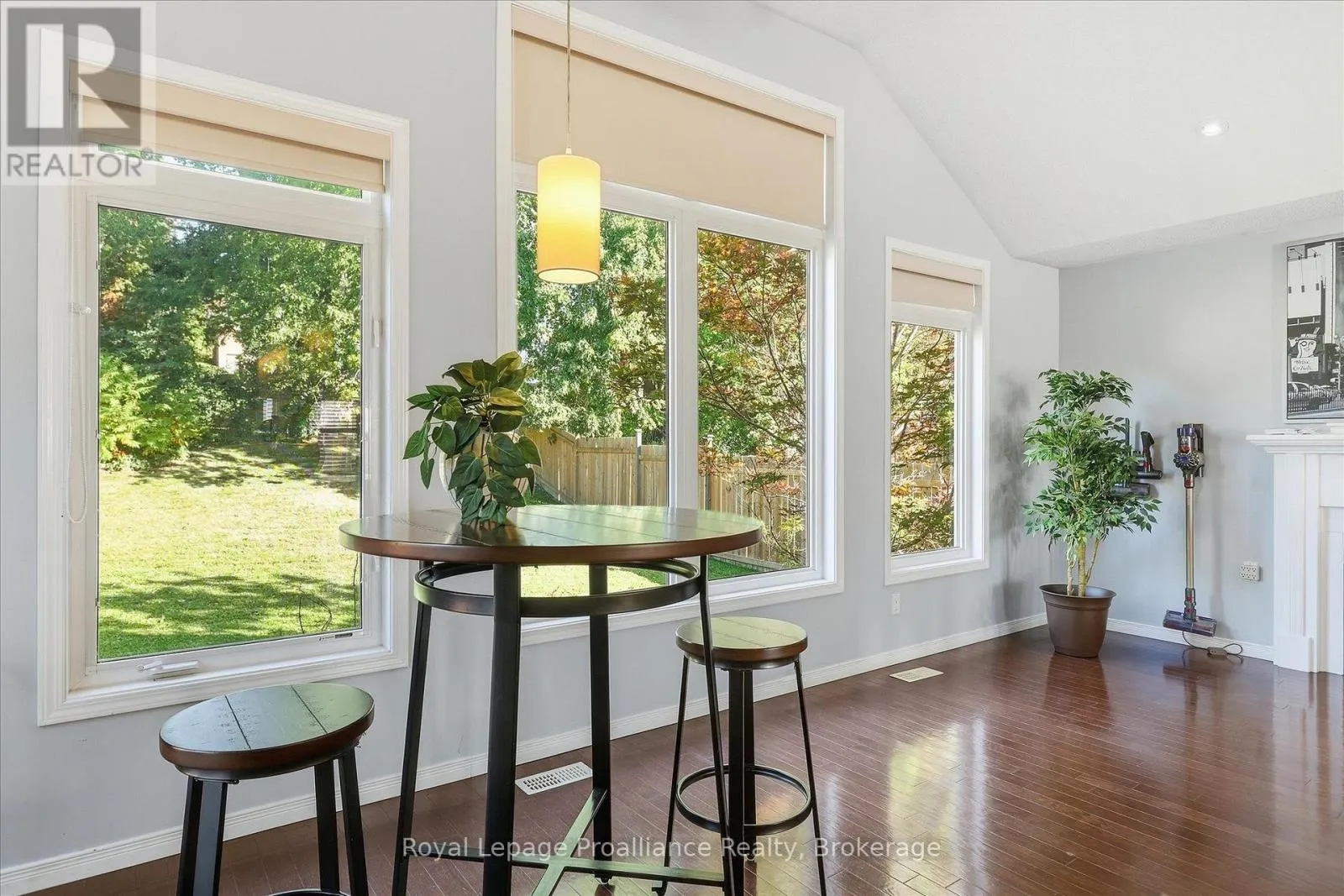 82 PARCELLS CRESCENT