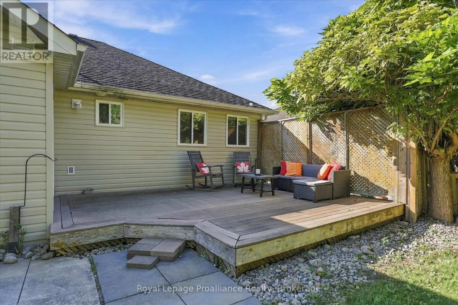 82 PARCELLS CRESCENT