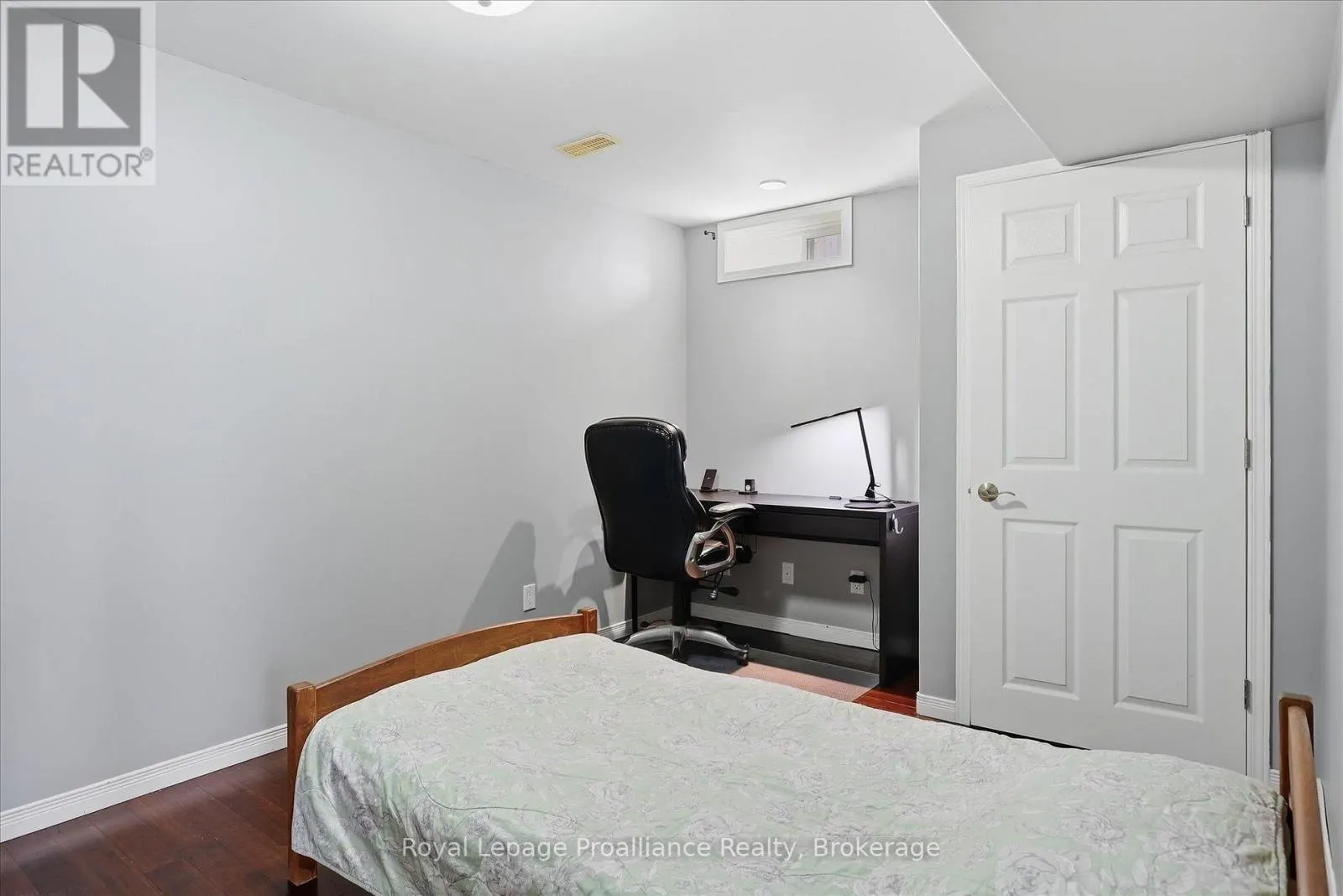 82 PARCELLS CRESCENT