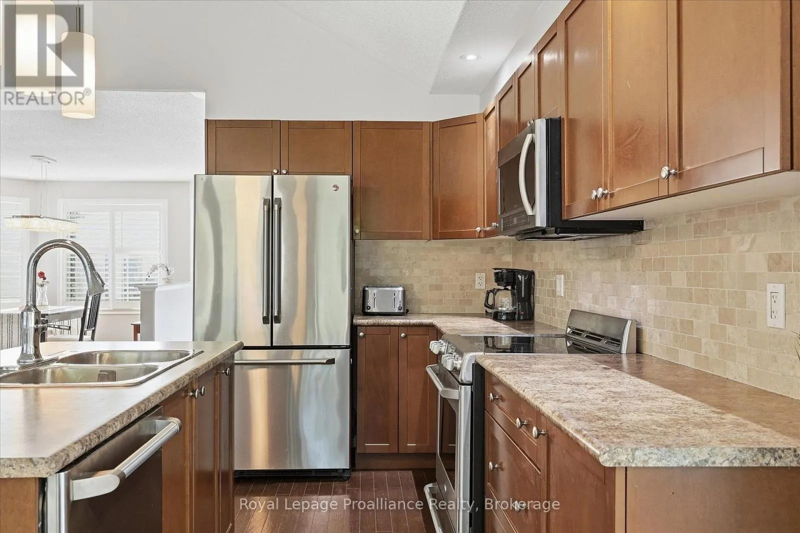 82 PARCELLS CRESCENT
