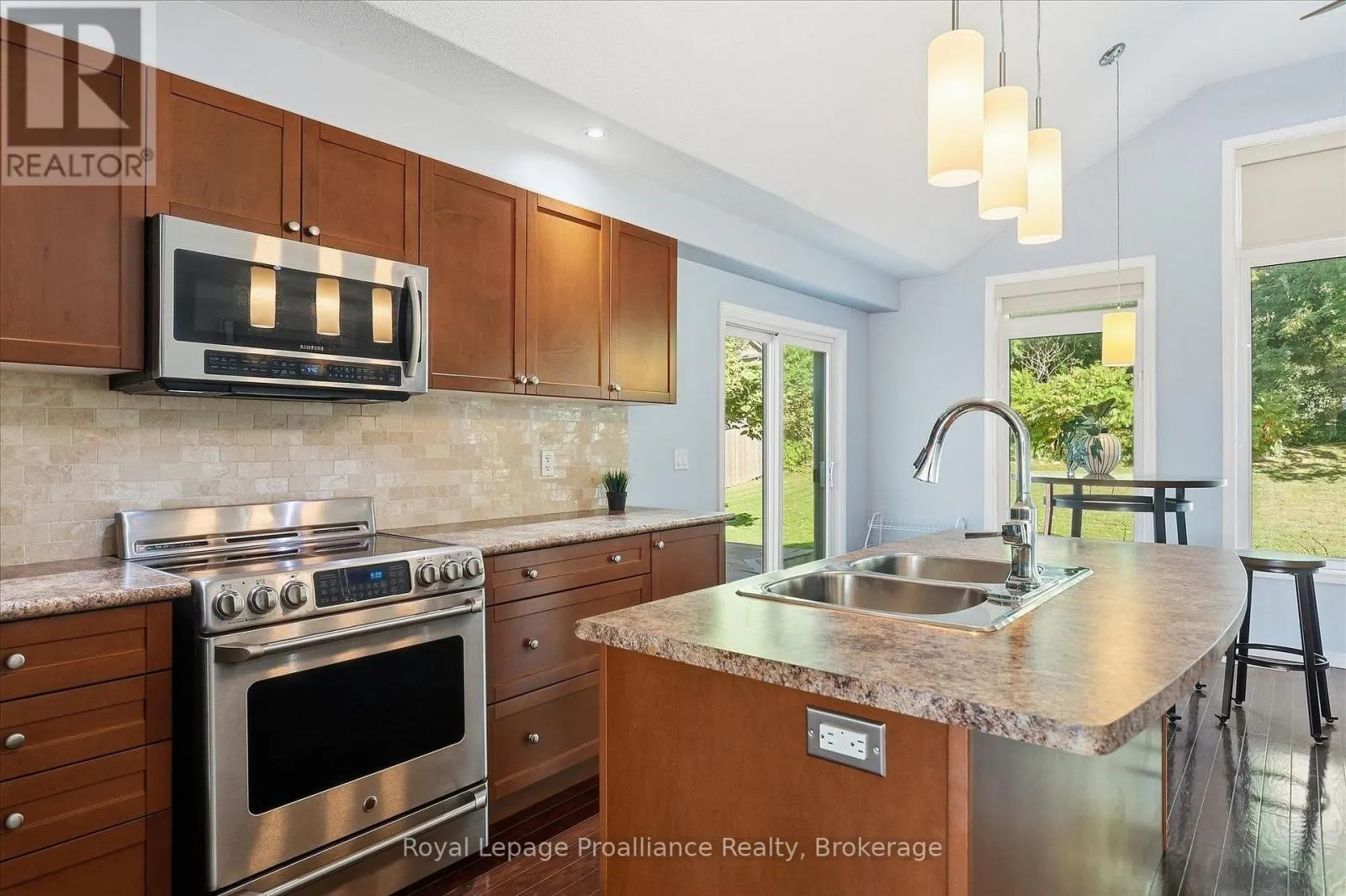 82 PARCELLS CRESCENT