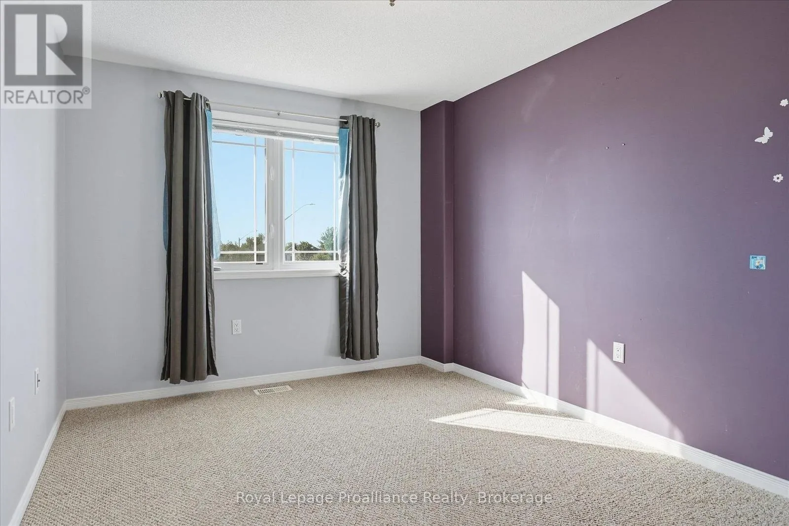 82 PARCELLS CRESCENT