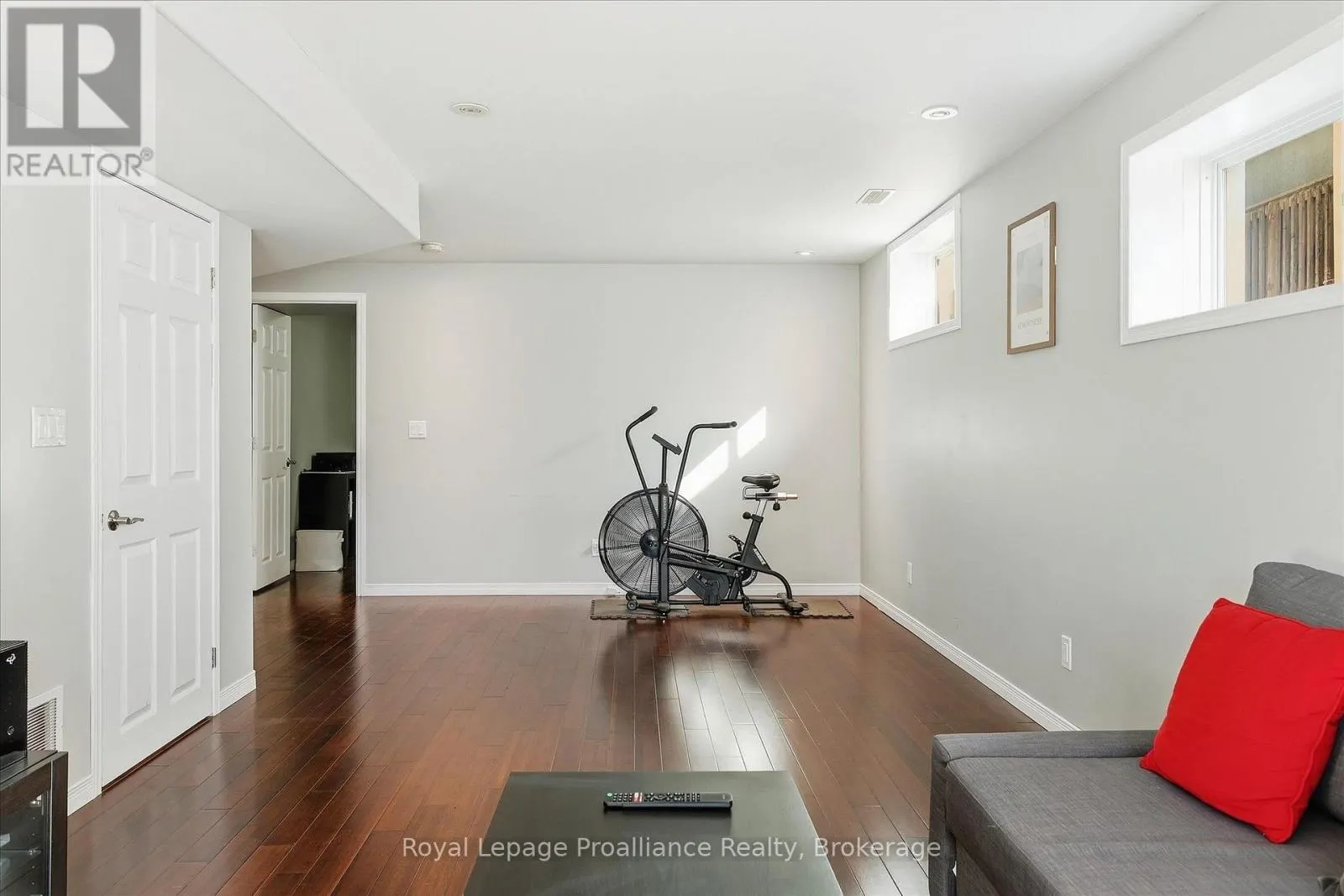 82 PARCELLS CRESCENT