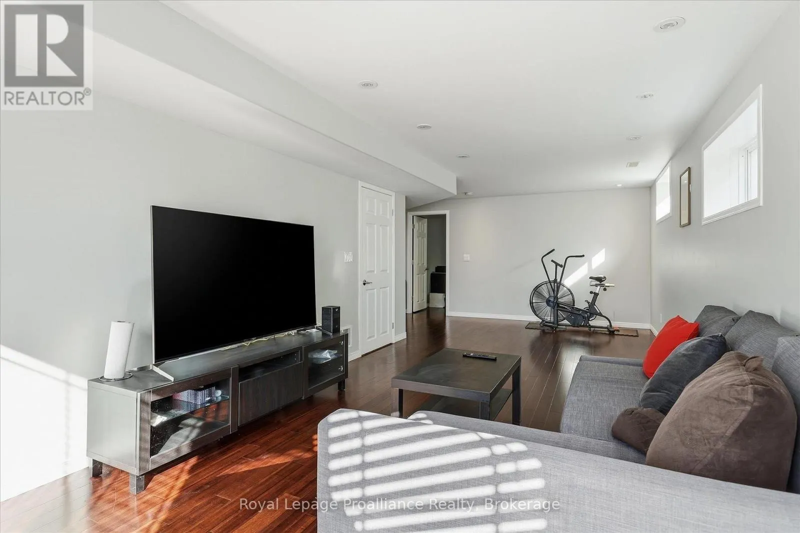 82 PARCELLS CRESCENT