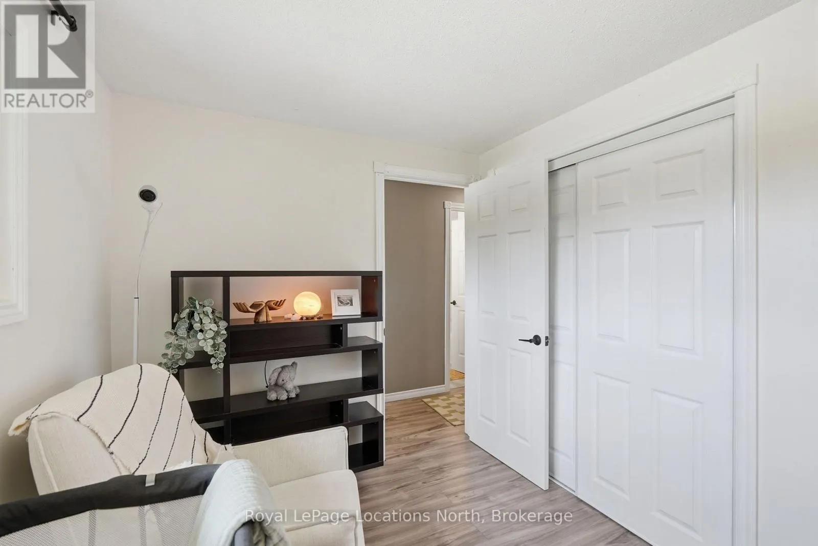 2595 6TH AVENUE W