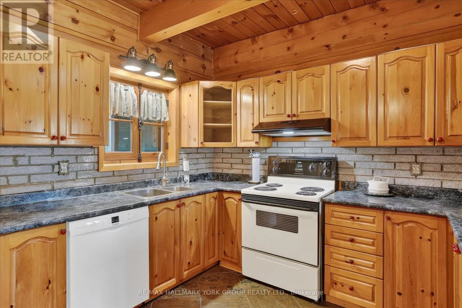 334 MOORINGS DRIVE