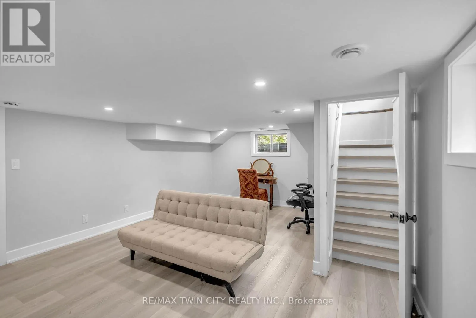 11 TUTELA HEIGHTS ROAD