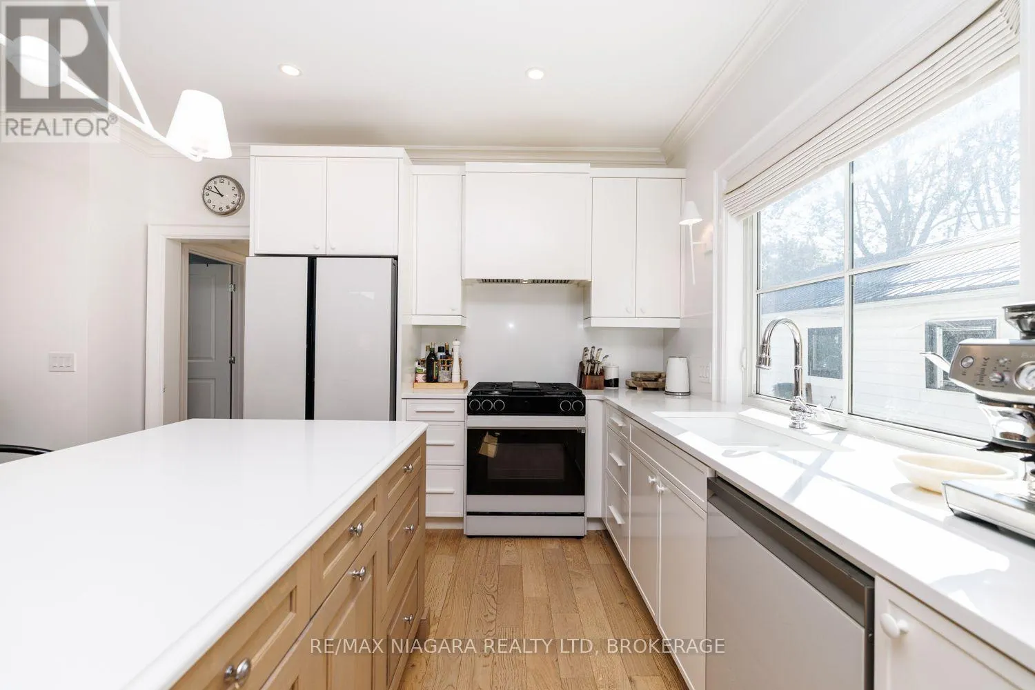 313 BEECHWOOD AVENUE W