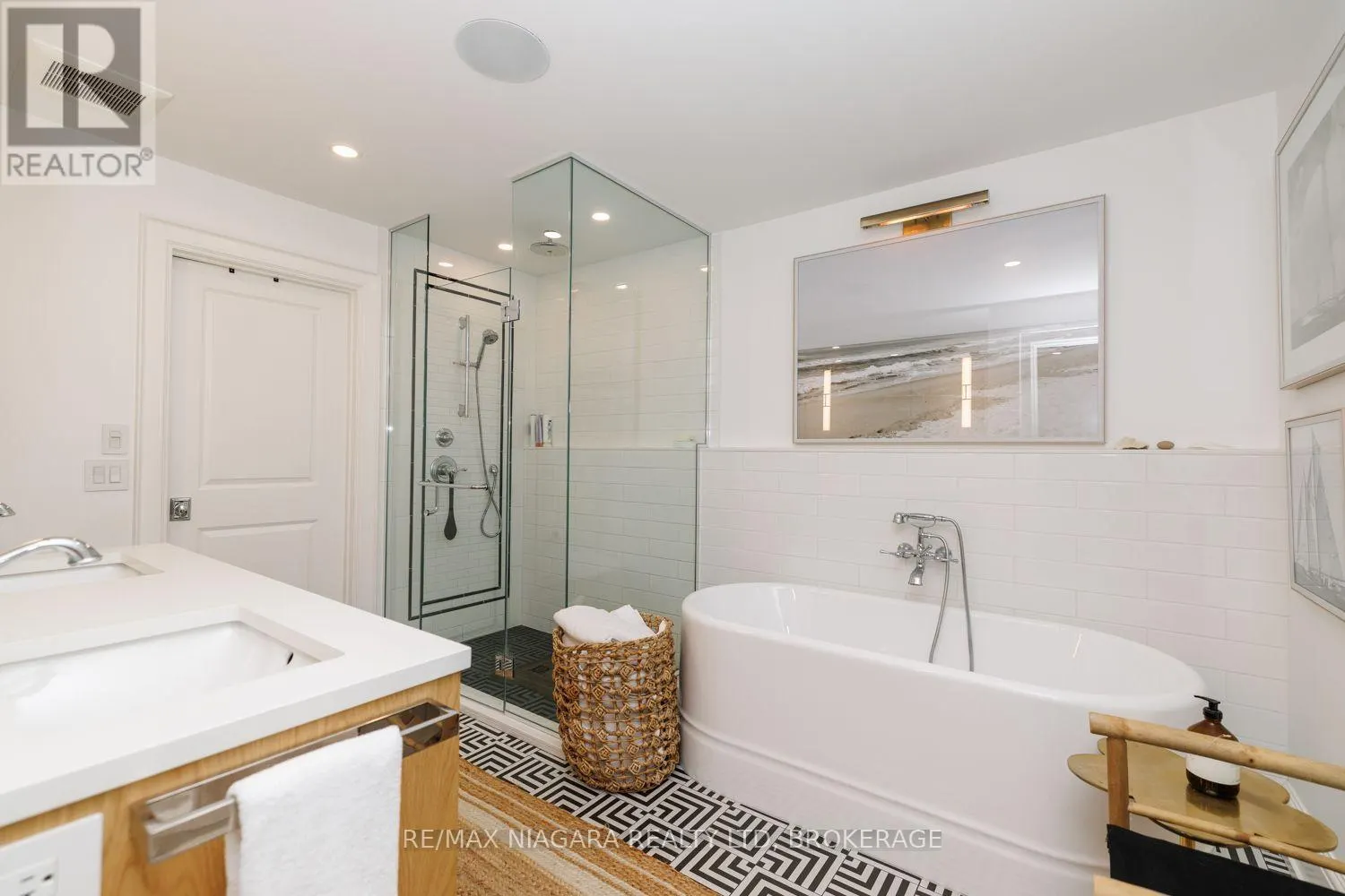 313 BEECHWOOD AVENUE W