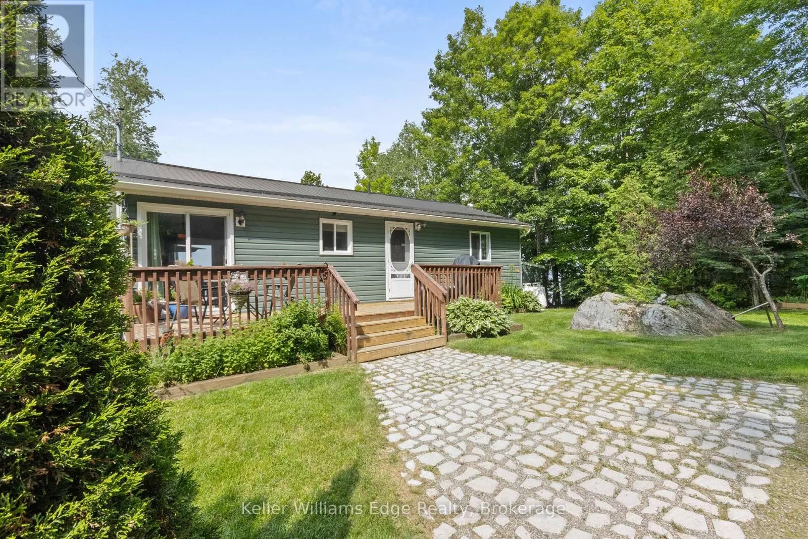1128 KAMANISKEG LAKE ROAD