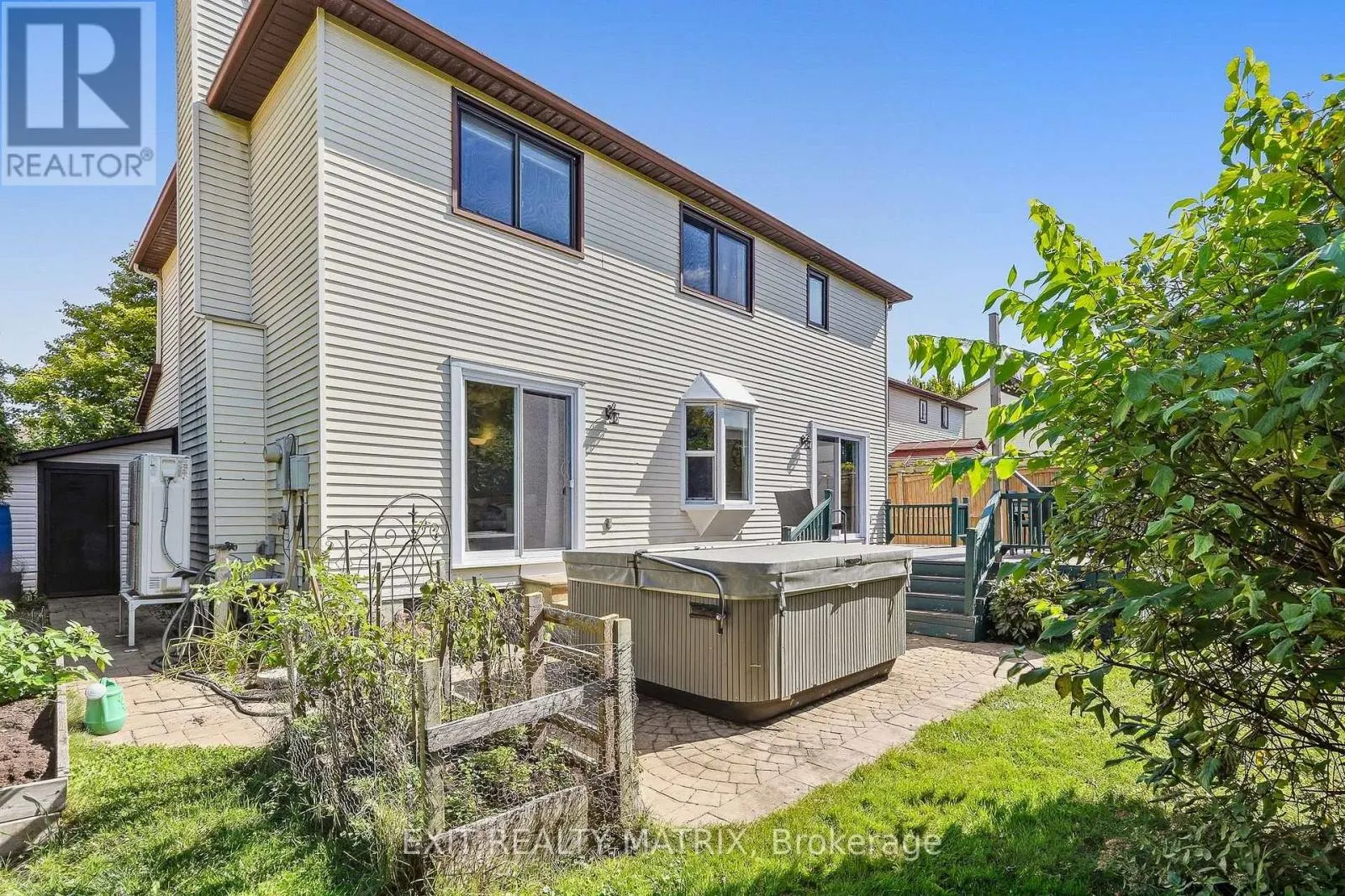 1886 CHAINE COURT