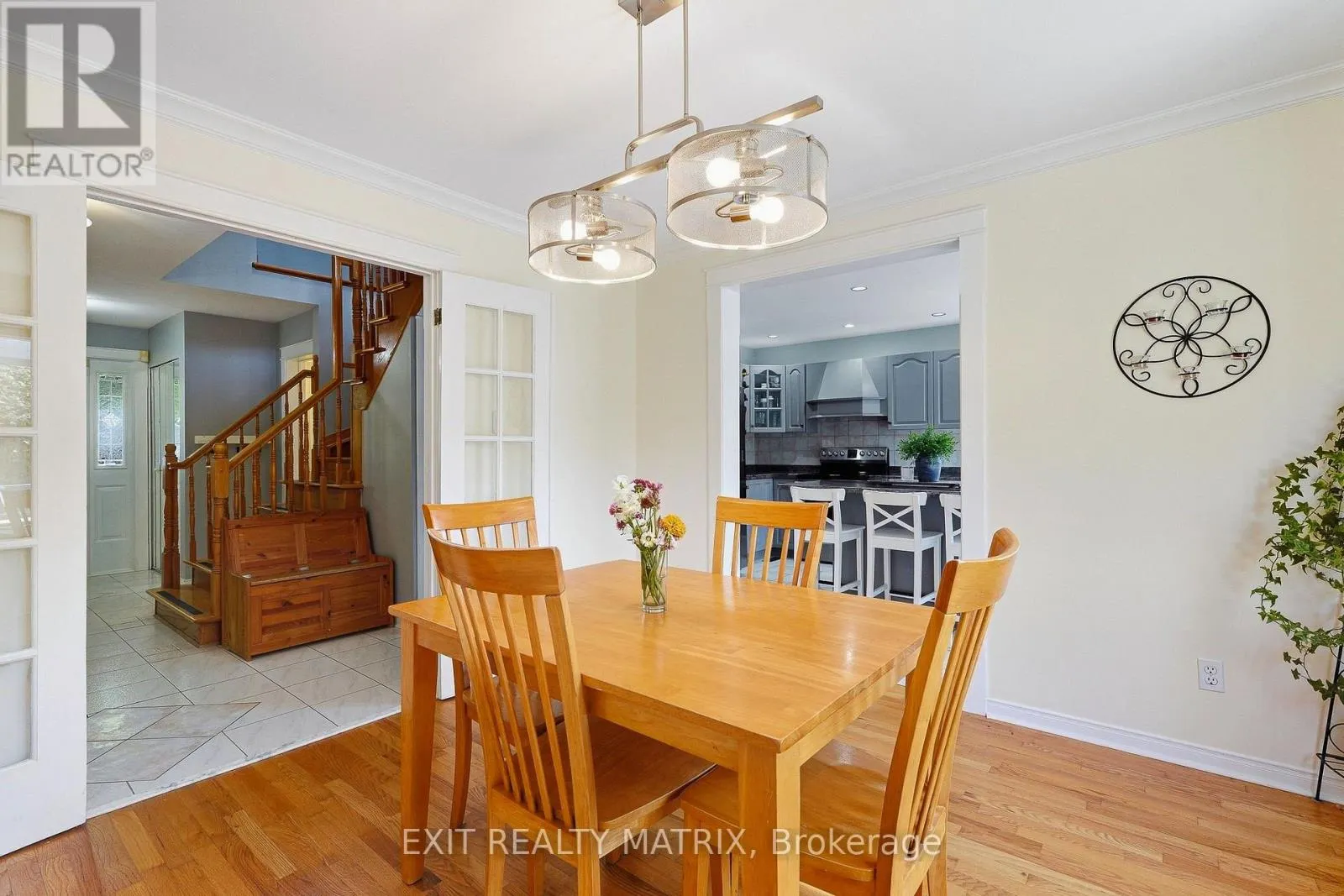 1886 CHAINE COURT