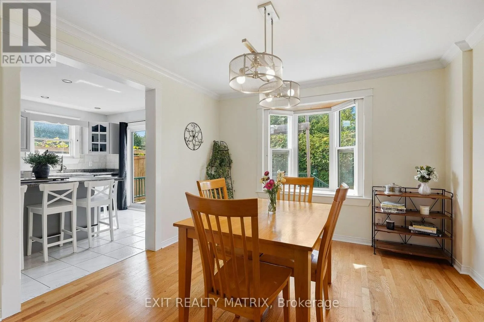 1886 CHAINE COURT
