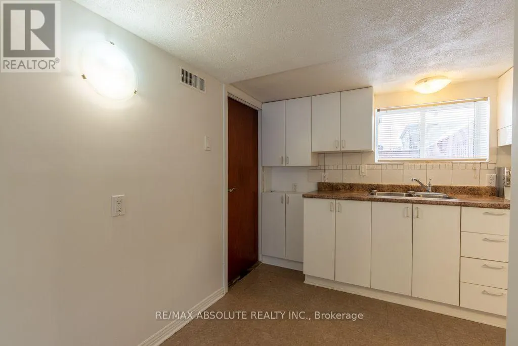 92 JOLLIET AVENUE