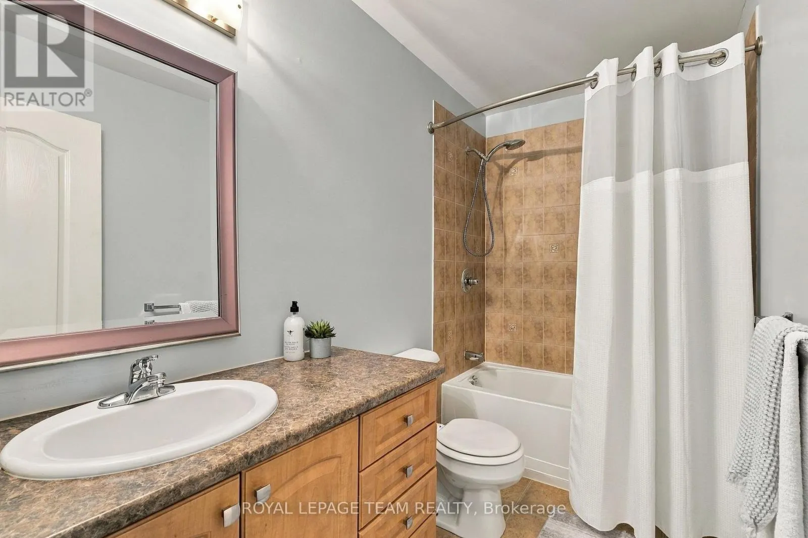216 SORENTO STREET