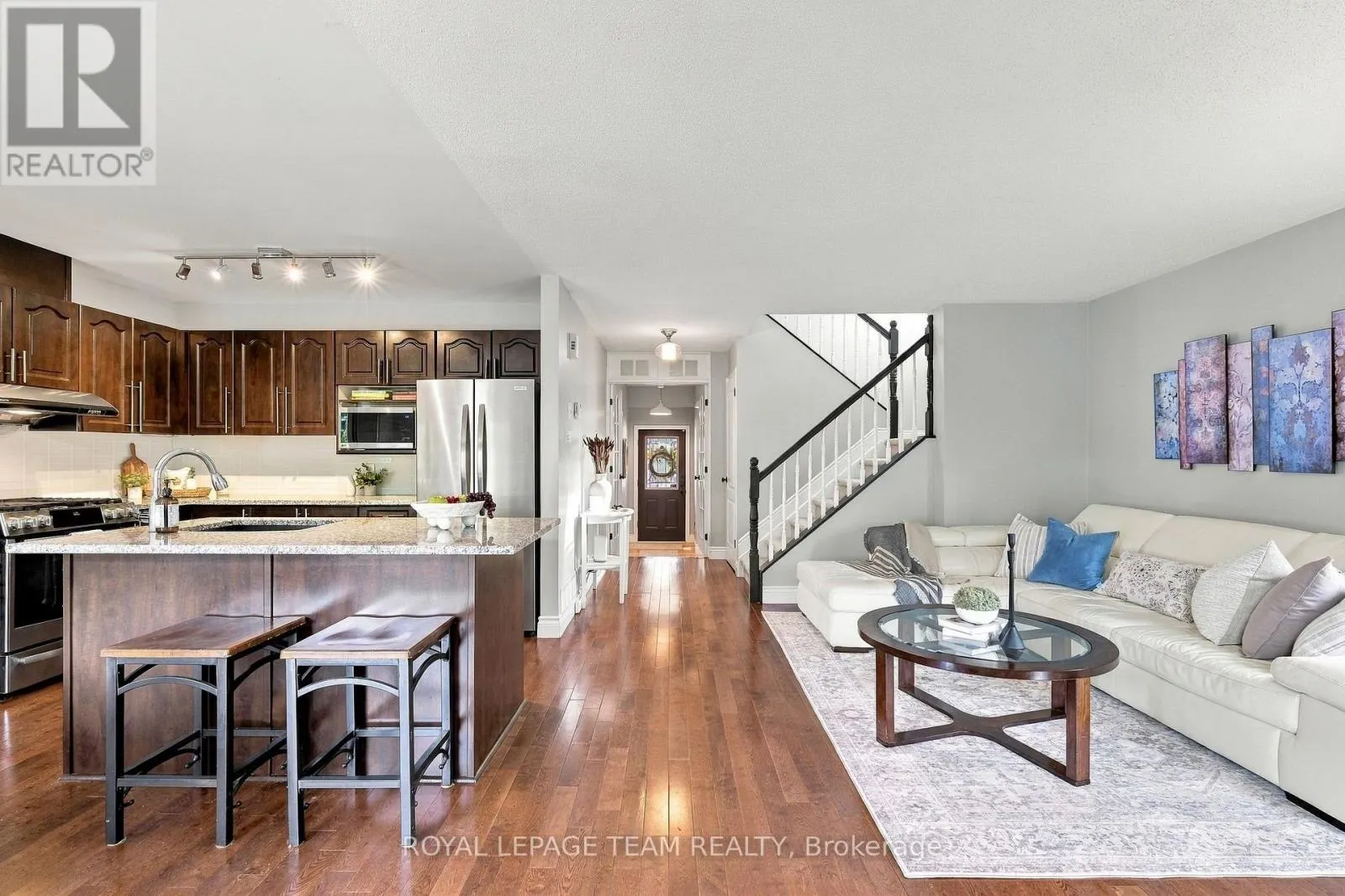 216 SORENTO STREET