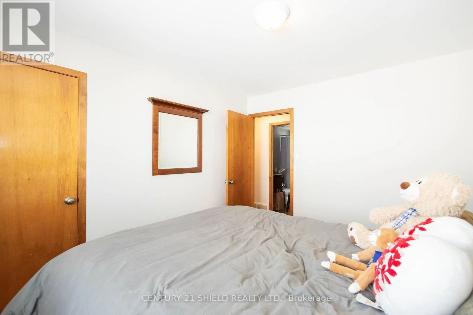 1107 GRAND AVENUE