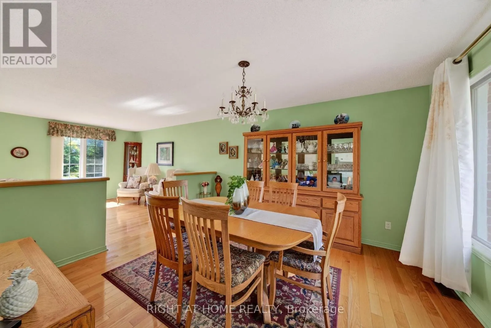 156 COOPER ROAD