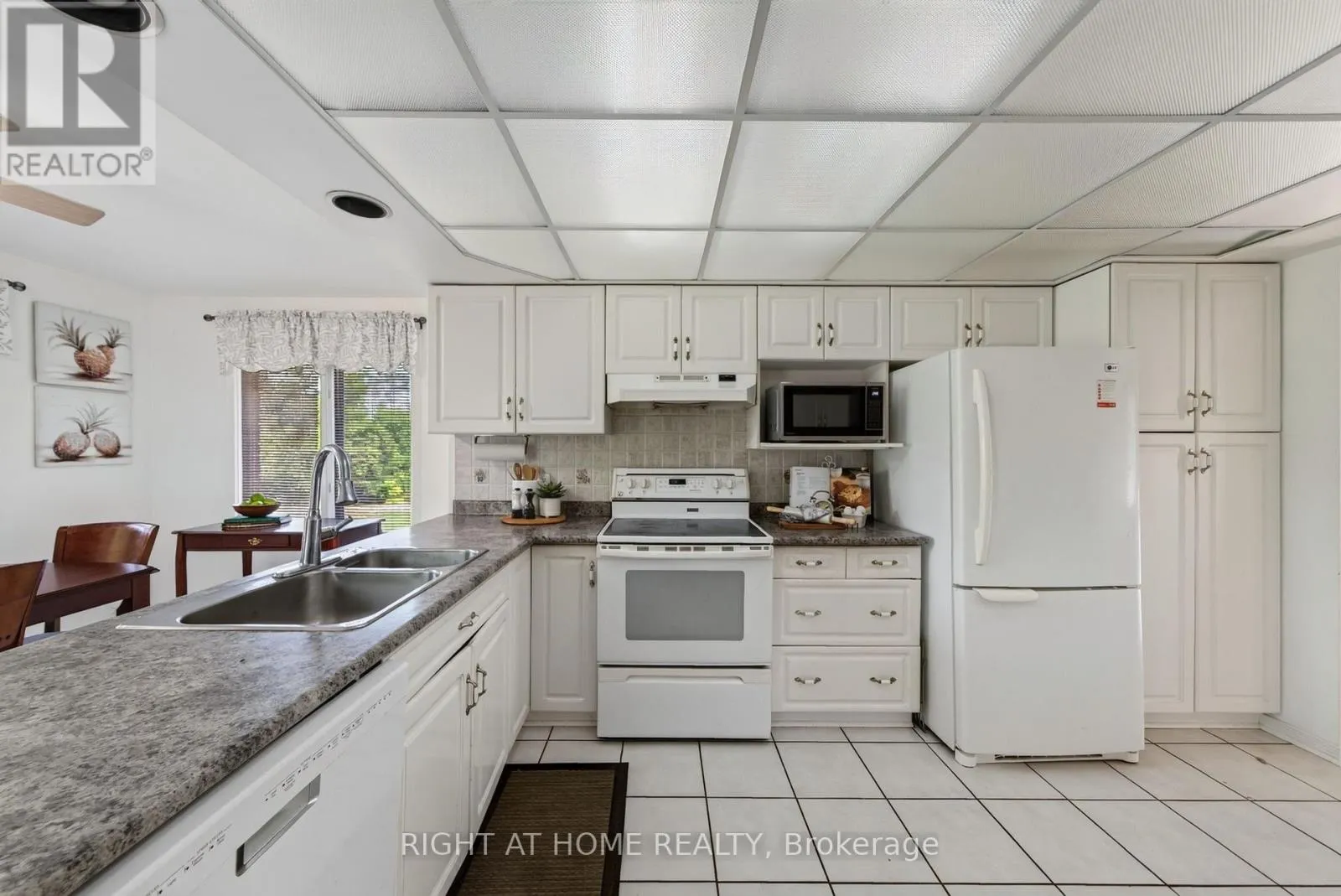 156 COOPER ROAD