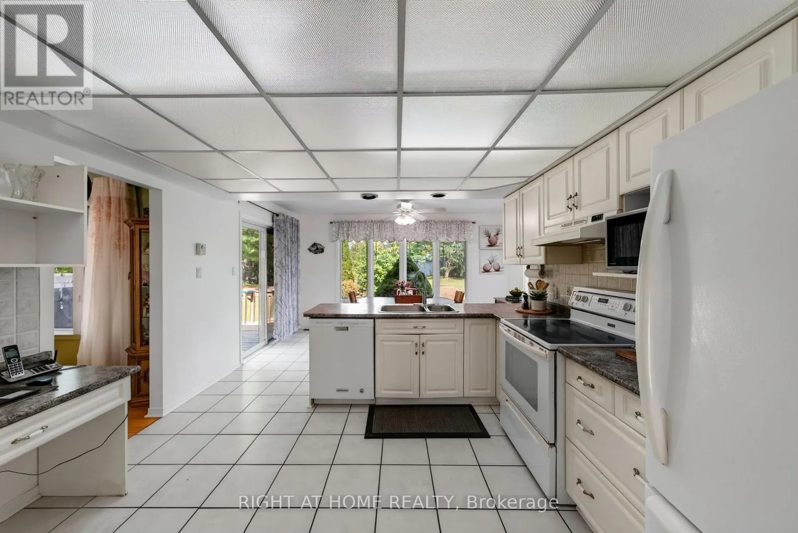 156 COOPER ROAD