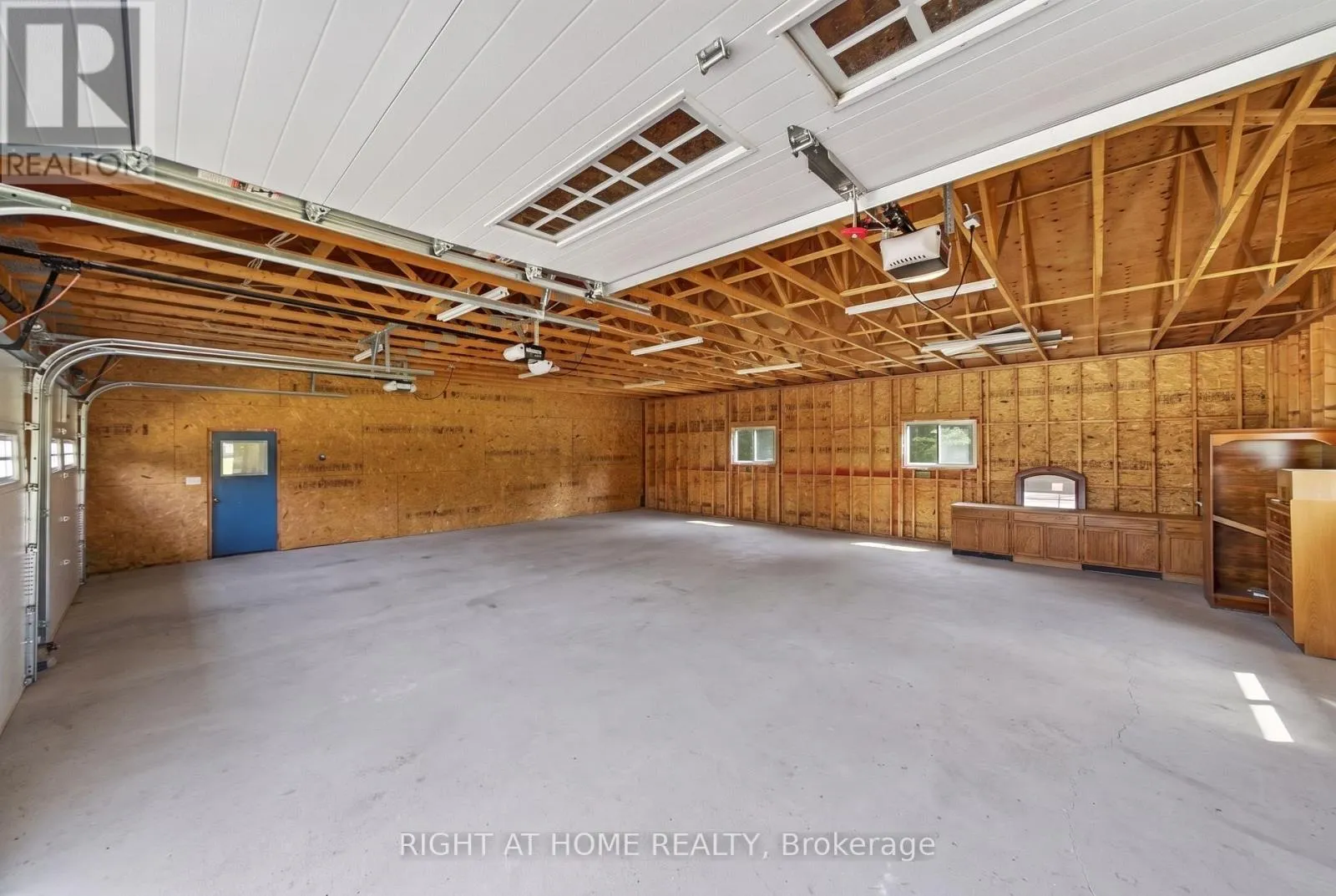 156 COOPER ROAD