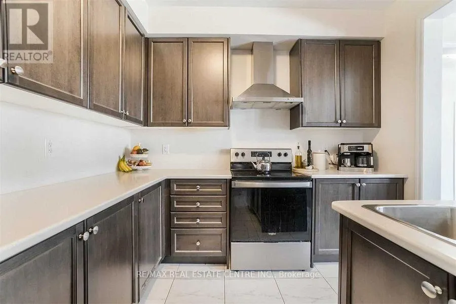 7831 ODELL CRESCENT