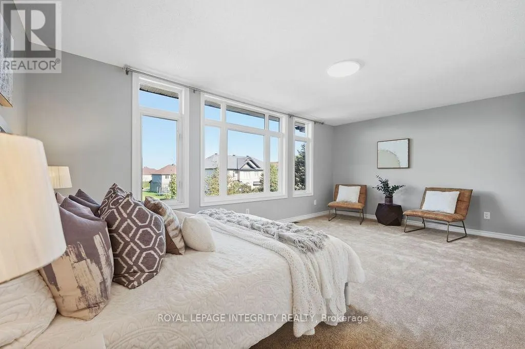 1014 OTTENBRITE CRESCENT