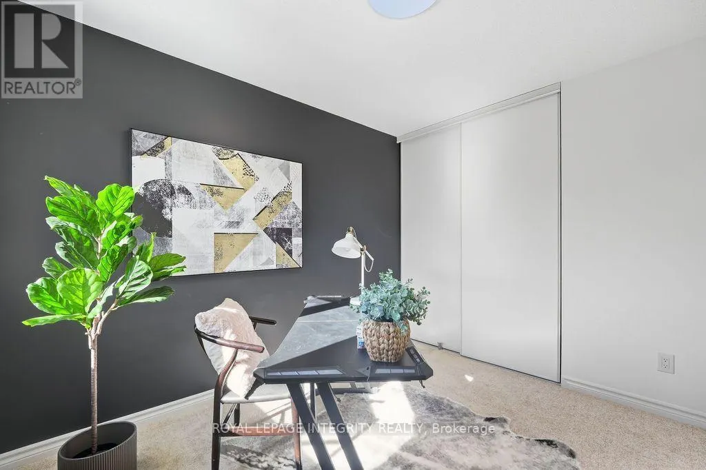 1014 OTTENBRITE CRESCENT