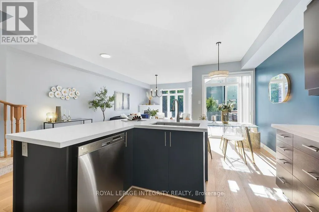 1014 OTTENBRITE CRESCENT