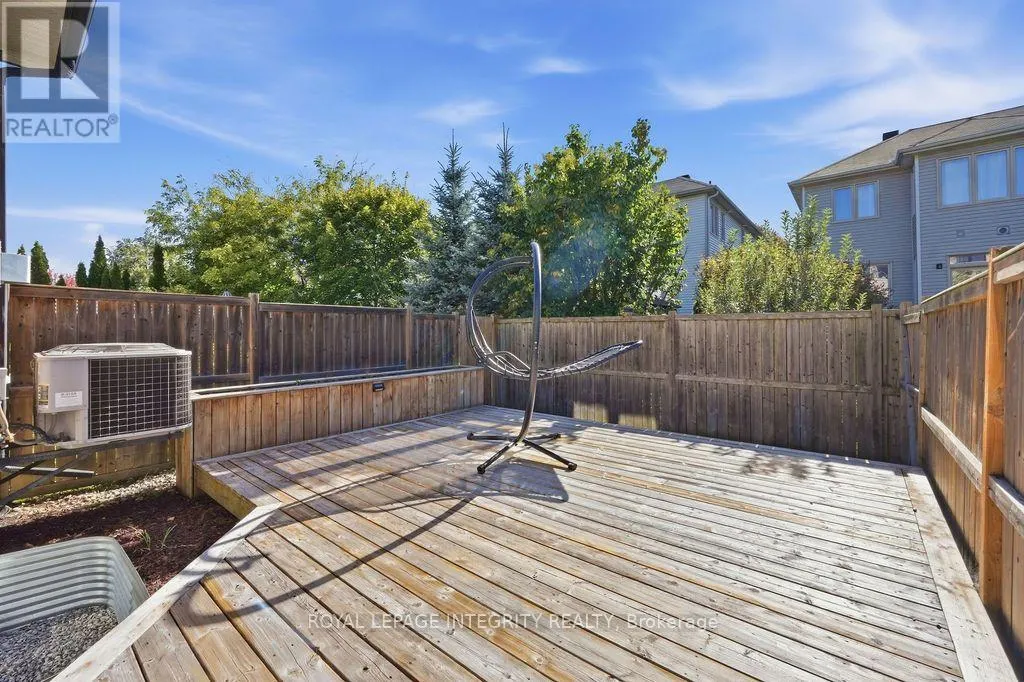 1014 OTTENBRITE CRESCENT