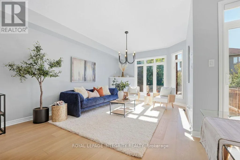 1014 OTTENBRITE CRESCENT