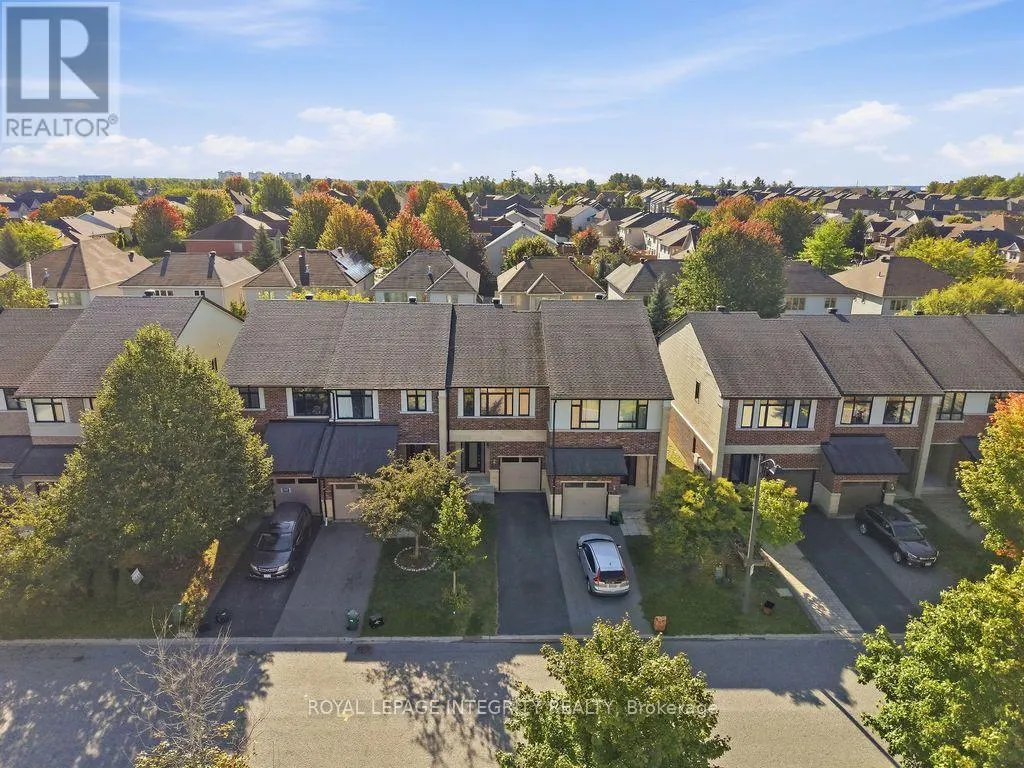 1014 OTTENBRITE CRESCENT