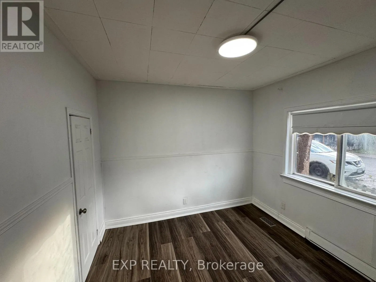 19 LOYER STREET