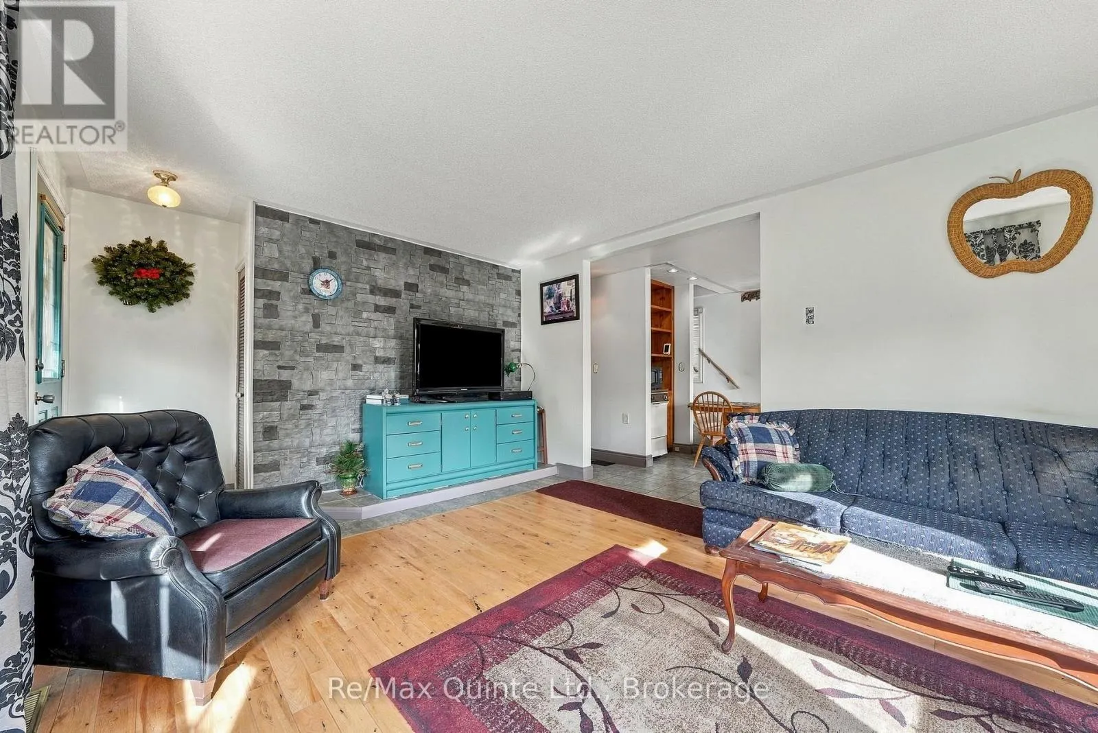 170 MOIRA STREET W