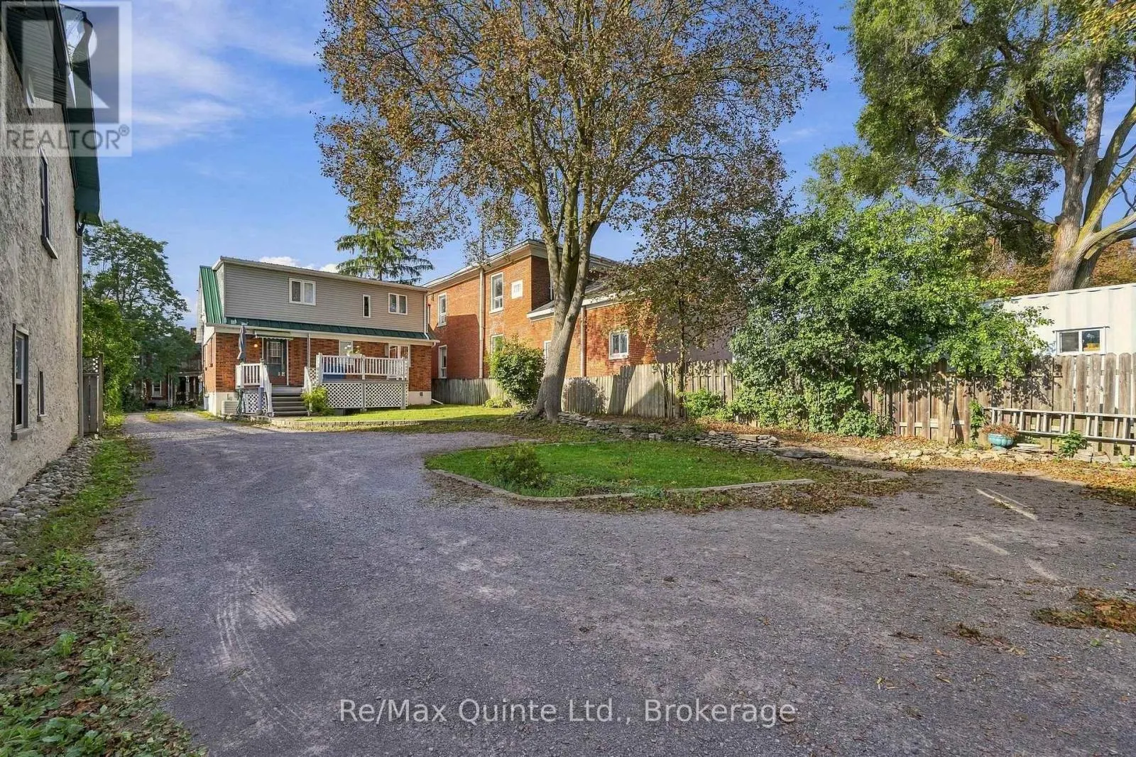 170 MOIRA STREET W