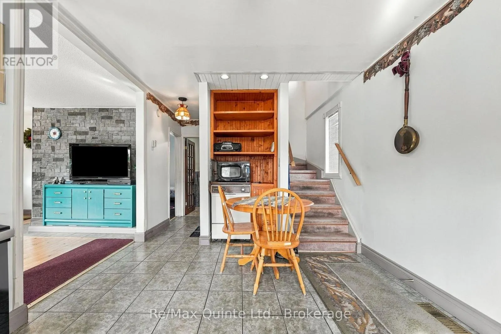 170 MOIRA STREET W