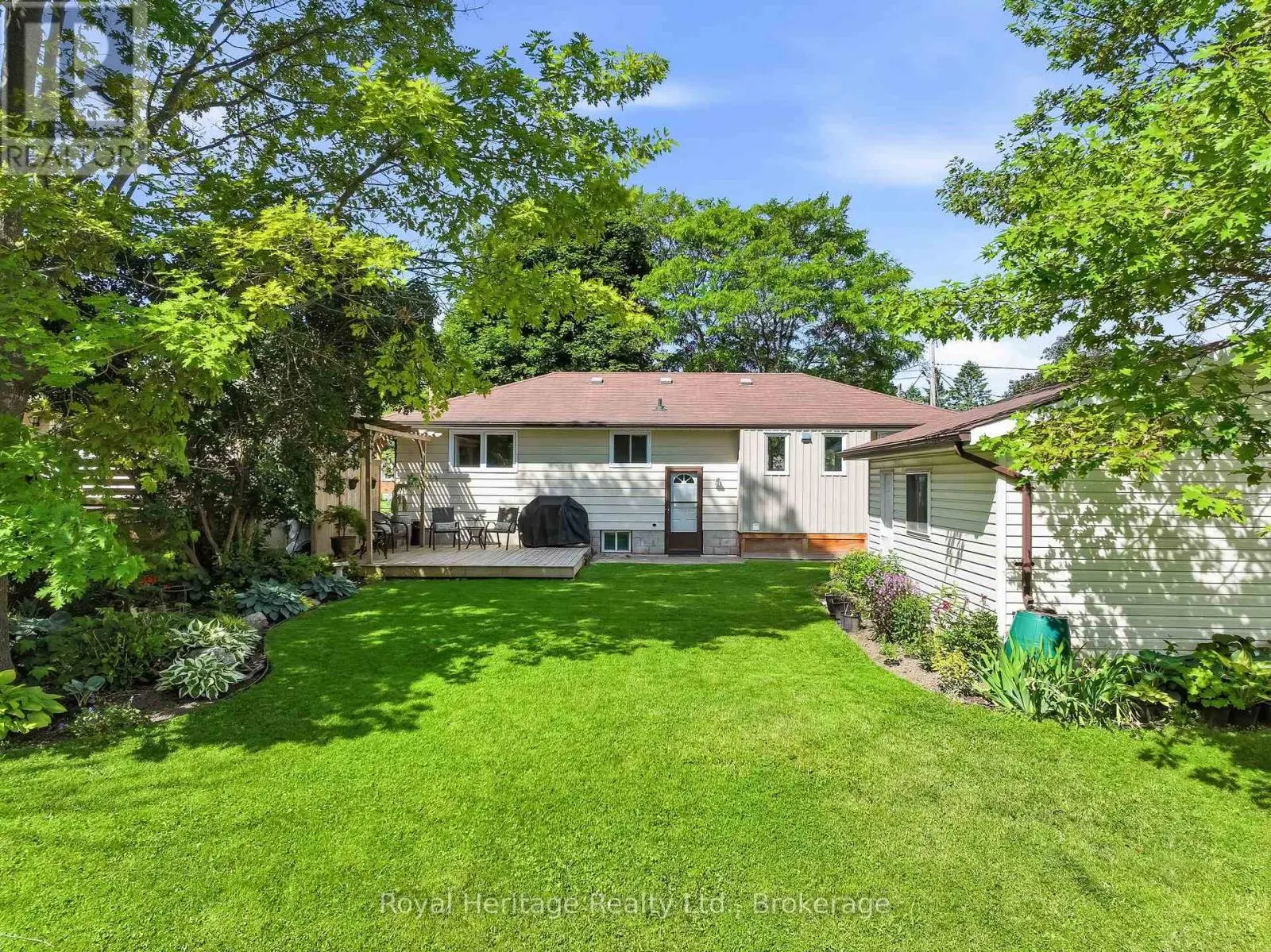 93 DIVISION STREET S