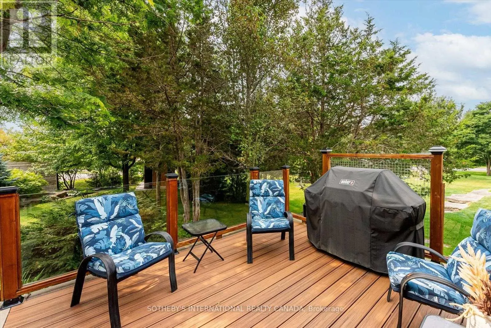 33 SOUTH HARBOUR DRIVE