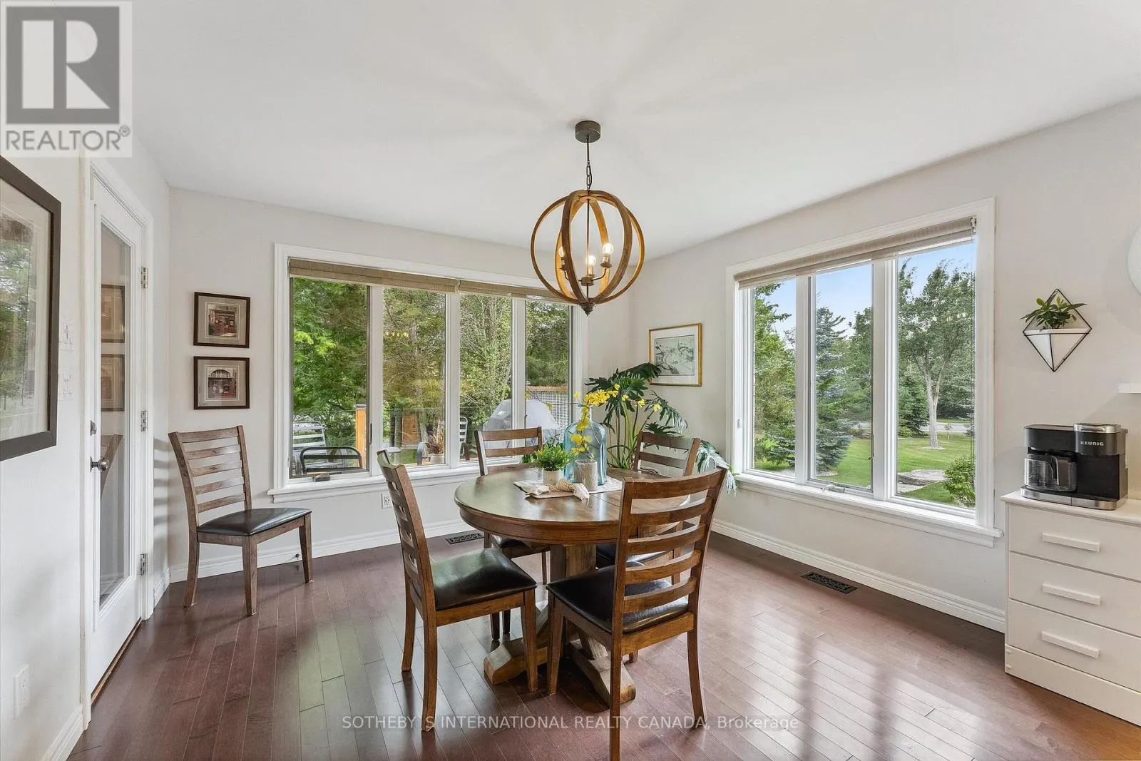 33 SOUTH HARBOUR DRIVE