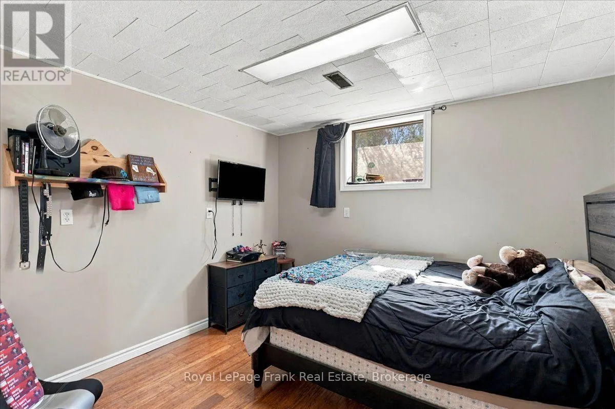 178 ROBLIN ROAD