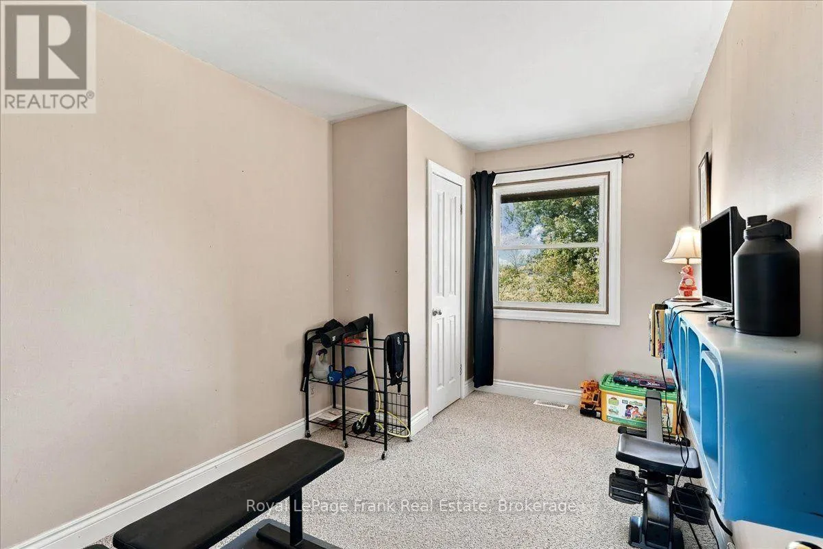 178 ROBLIN ROAD