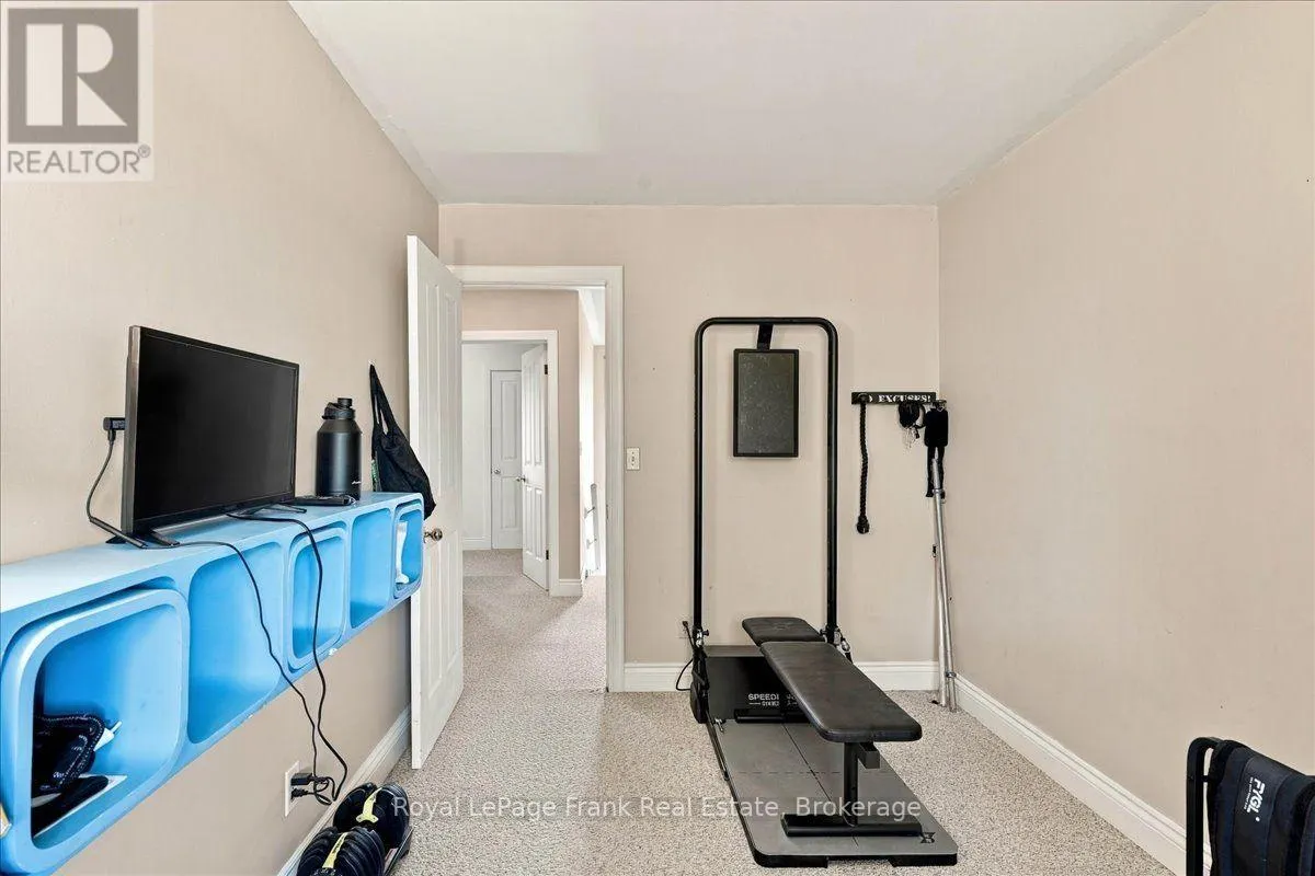 178 ROBLIN ROAD