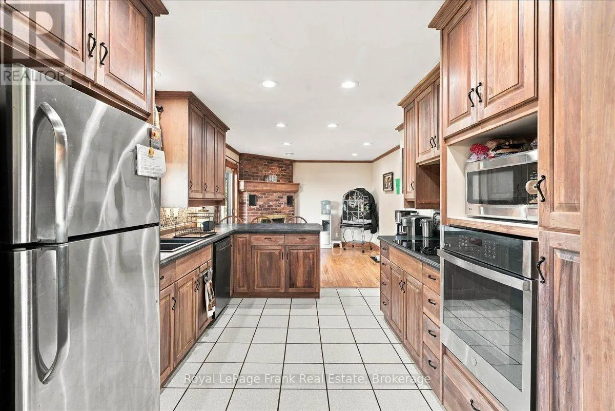 178 ROBLIN ROAD