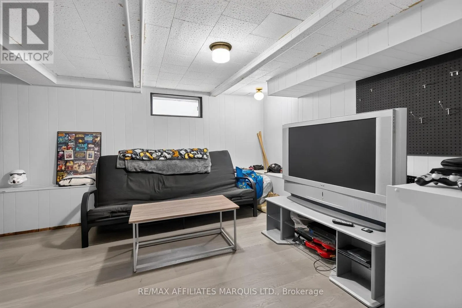 41 ELEVENTH STREET E