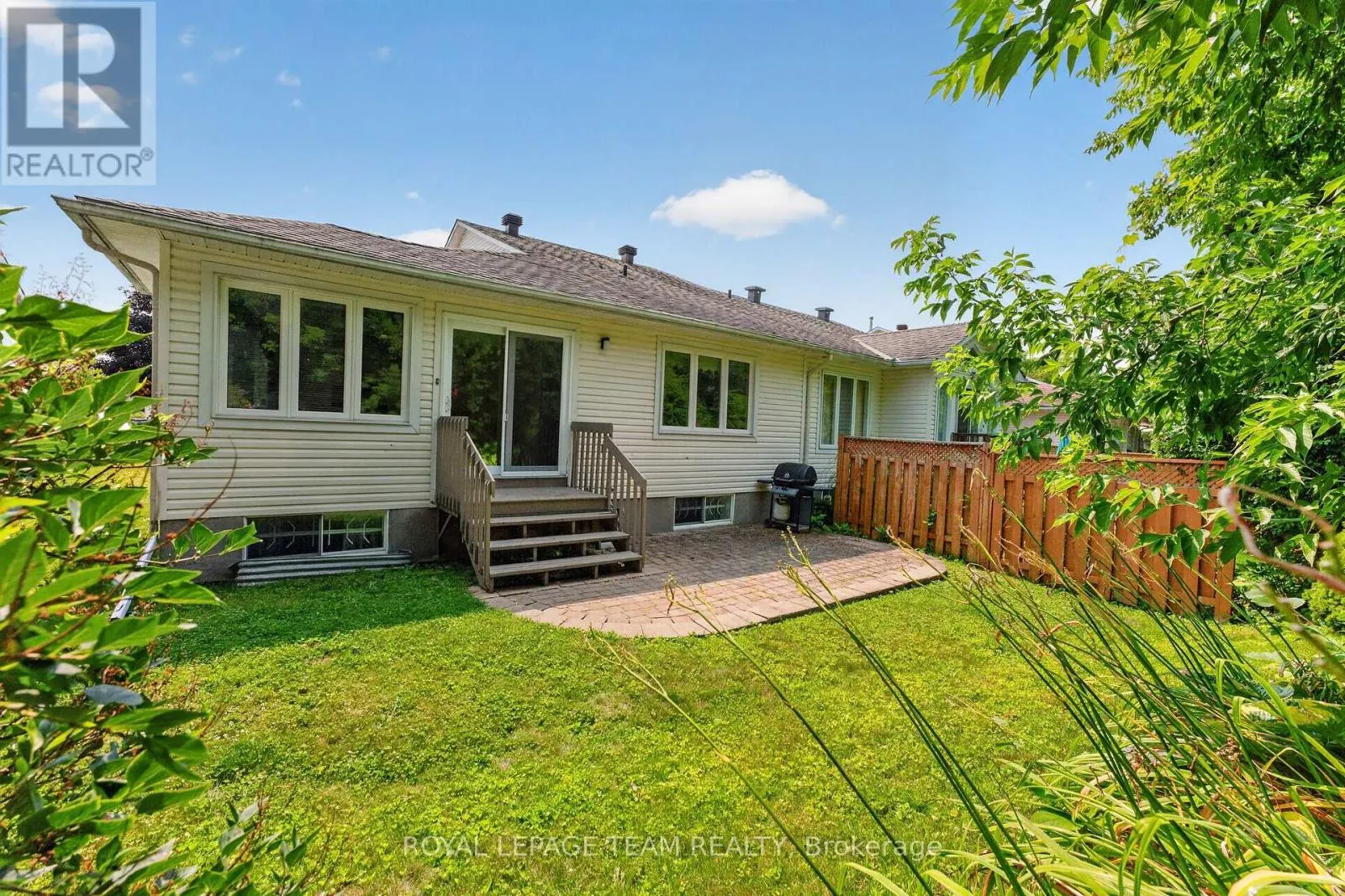 35 BILLINGHAM CRESCENT