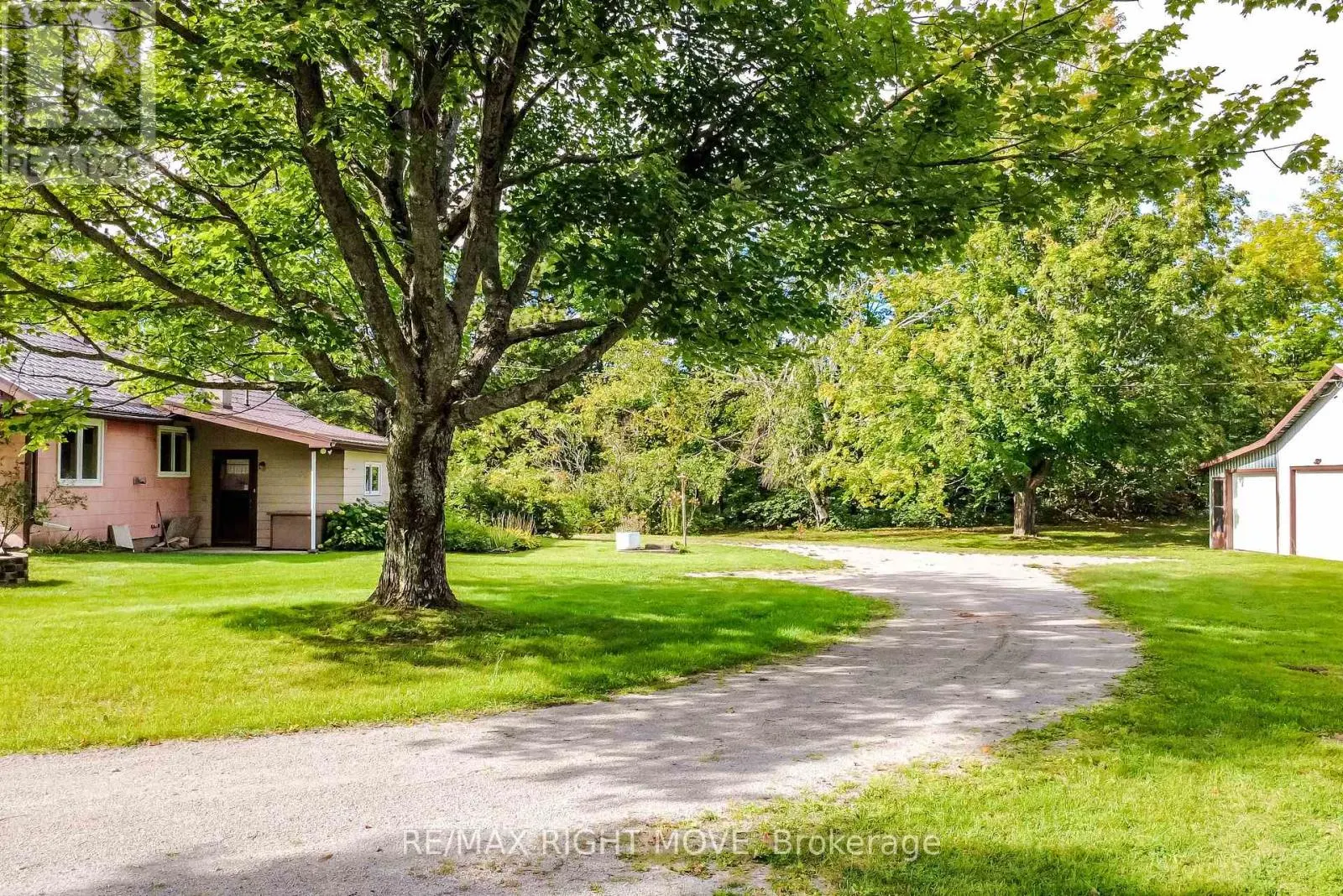 574 LAKE DALRYMPLE ROAD